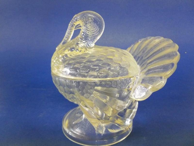 Large glass turkey candy dish, meas...