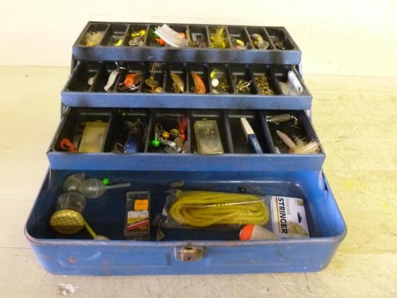 Large metal fishing tackle box load...