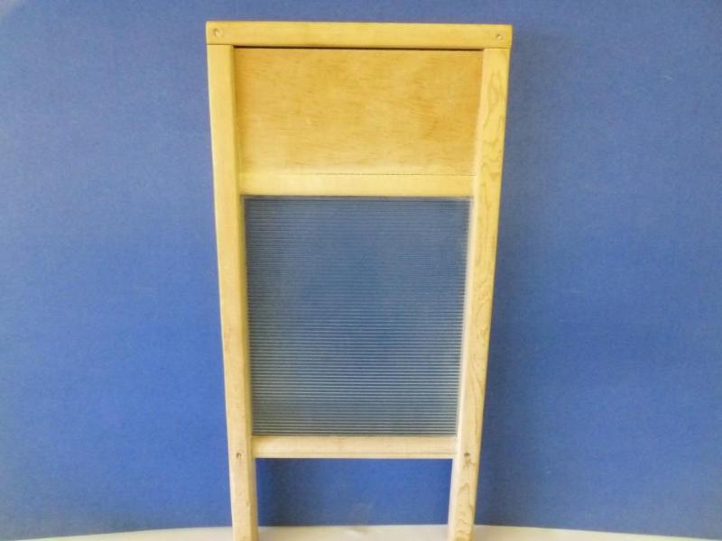 Vintage glass washboard that measur...
