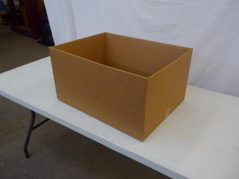 Cardboard boxes. 11 bundles of 10 f...