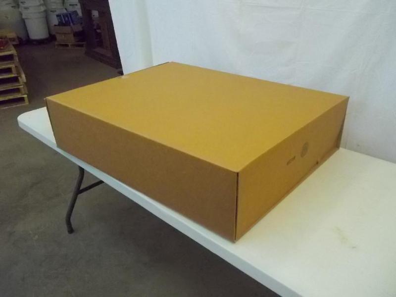 Cardboard boxes. 5 bundles of 10 pl...