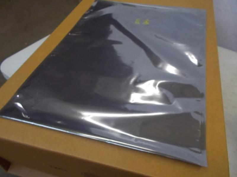 2 boxes of 3M, open end, static shi...