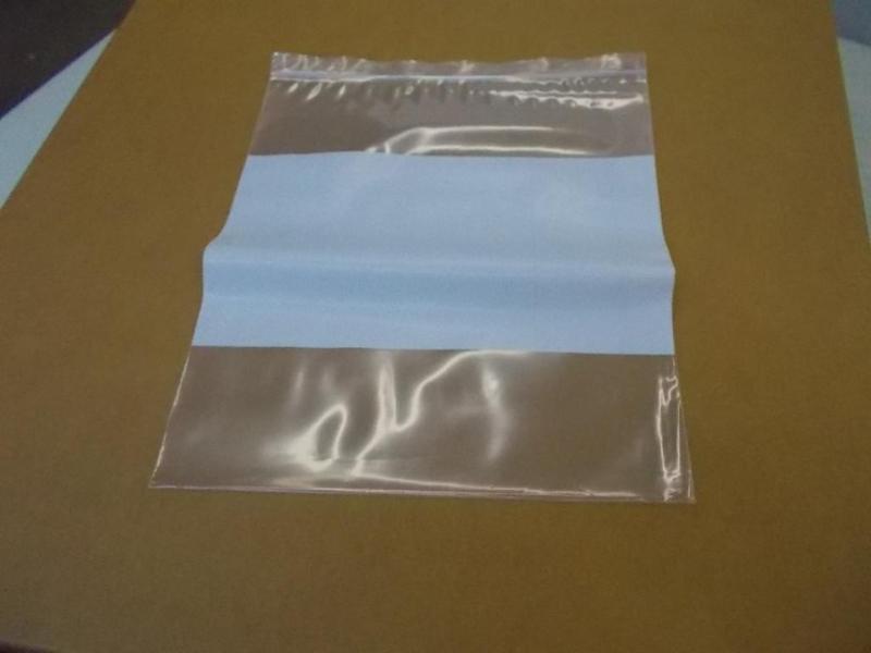 1 box containing 1000 reclosable, c...