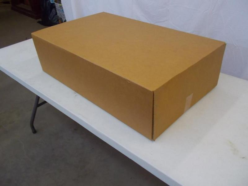 Cardboard boxes. 6 bundles of 10 fo...