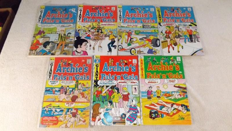 7 Archie Comic Books, Archies Pals...