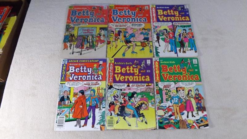 6 Archie Comic Books, Betty and Ver...