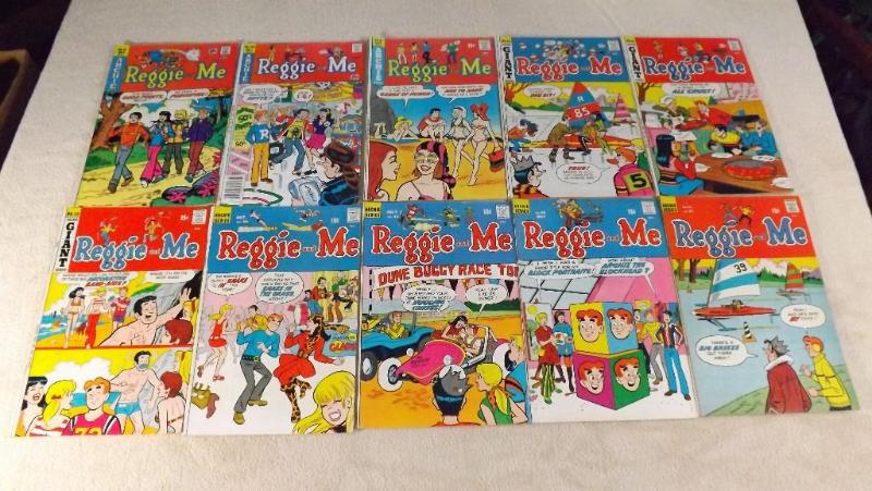 10 Archie Comic Books, Reggie and M...