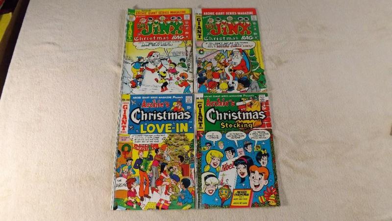 4 Archie Comic Books, mixed Christm...