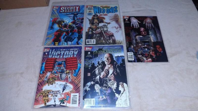 5 Topps Comic Books, Mixed Lot &nbs...