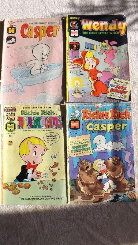 4 Harvey World Comics, Mixed Lot Ri...