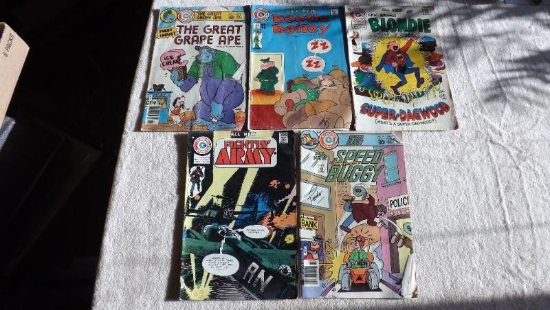 5 Charlton Comic Books, Mixed Lot ...