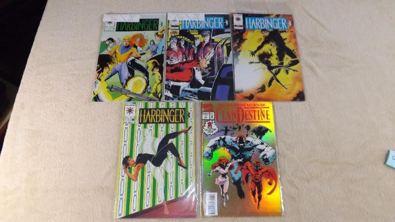 Variety Lot of &nbsp5 Valiant Comi...