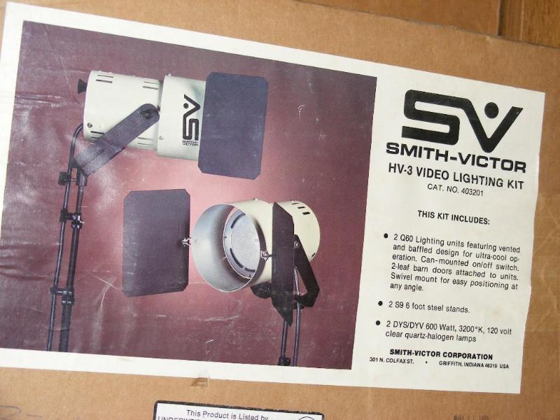lot 101 image: Smith-Victor Video Lighting Kit, ne...