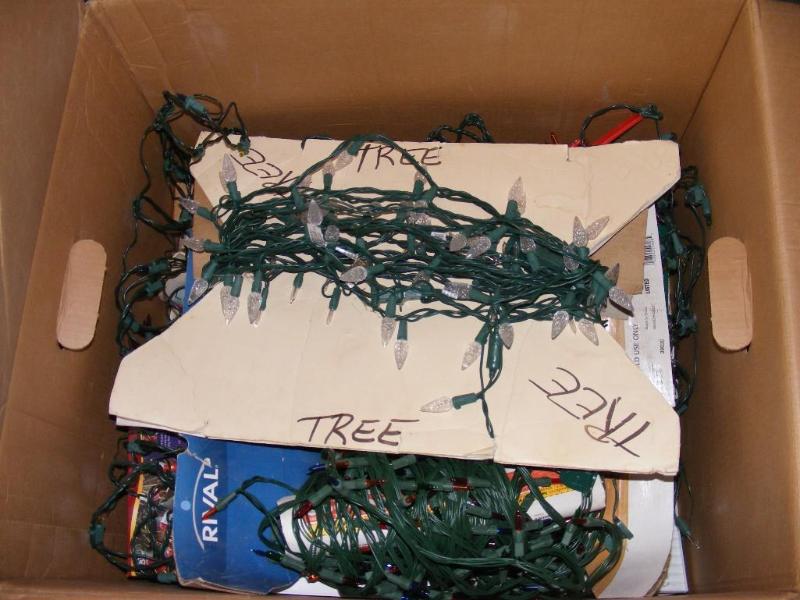lot 104 image: Box of Christmas Tree Lights, untes...