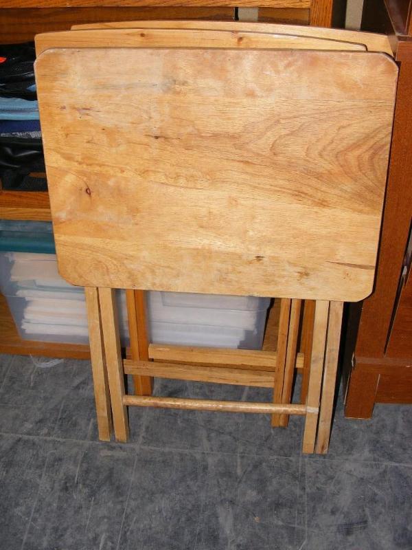 lot 223 image: 3 TV Trays...
