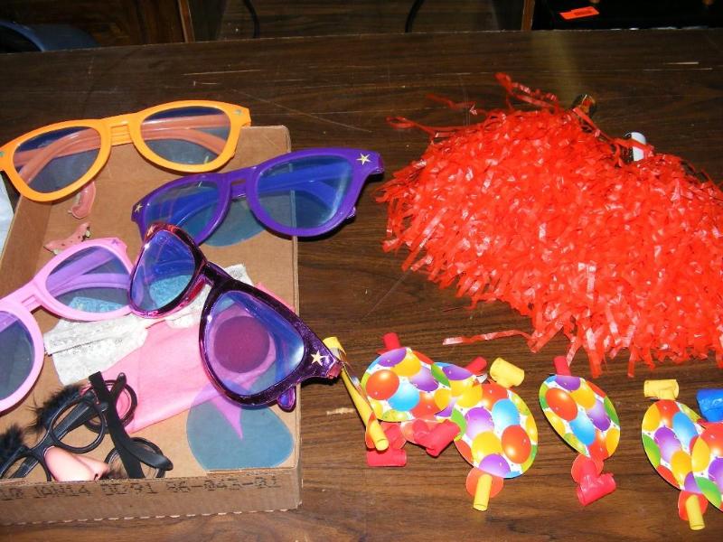 lot 229 image: Lot of Party Items, Large Sunglasse...