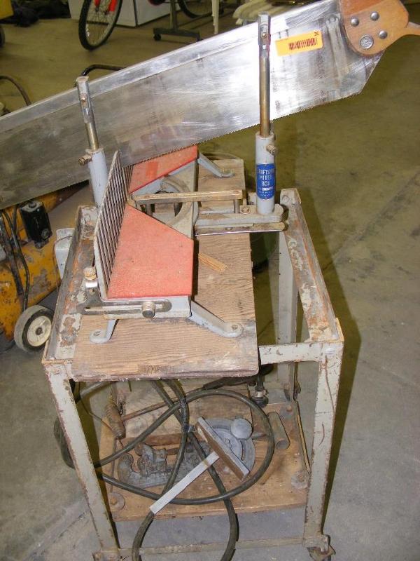 lot 30 image: Miter Saw on home made cart...