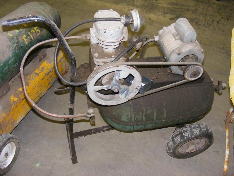 lot 35 image: Air Compressor...