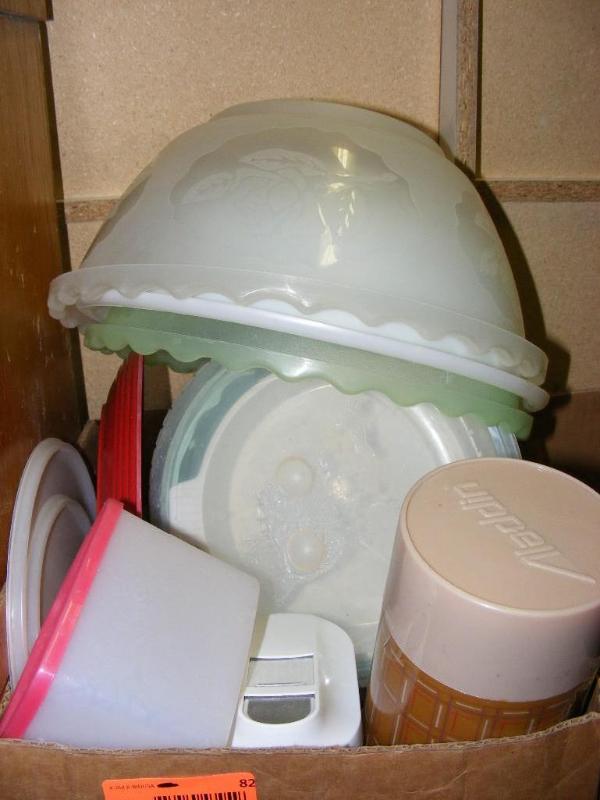 lot 82 image: Box of Storage Containers and bowls...