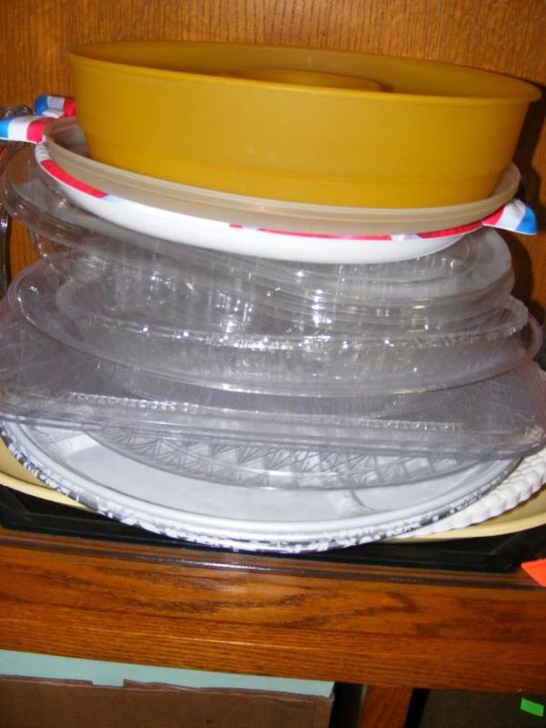 lot 83 image: Lot of Serving Platters, mostly pla...