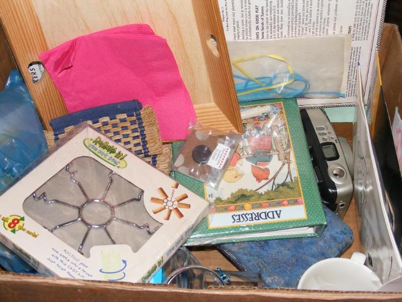 lot 9 image: Box of Misc Items...