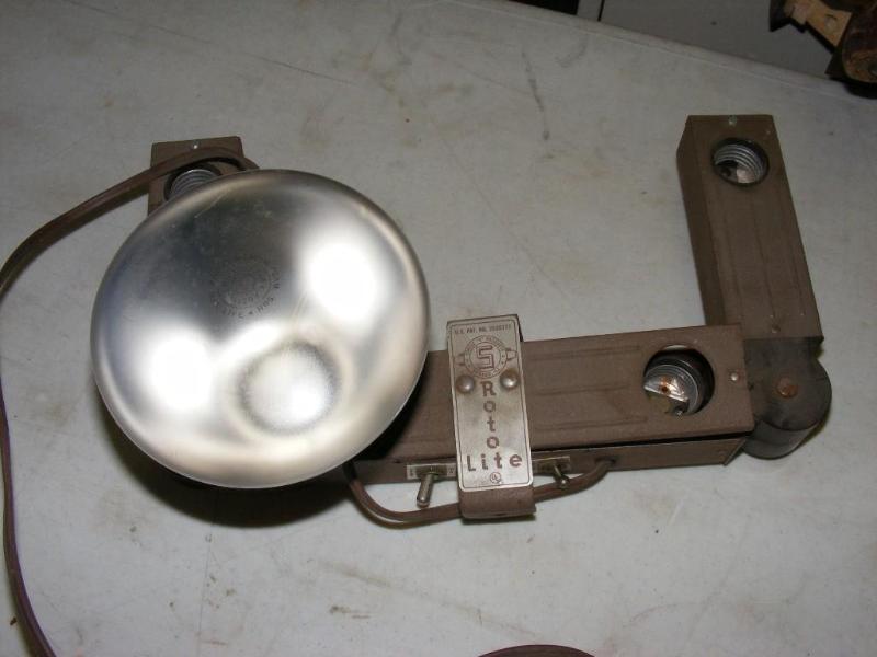 lot 90 image: Roto Lite Light Bar, untested...