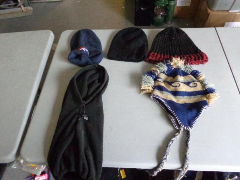lot 22 image: 5 assorted winter hats, including D...
