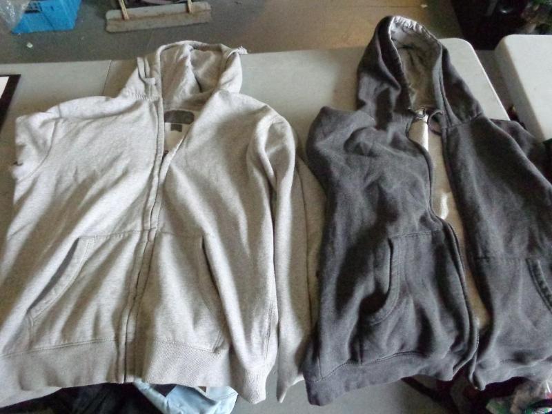 lot 43 image: 2 hoodies including an Old Navy siz...
