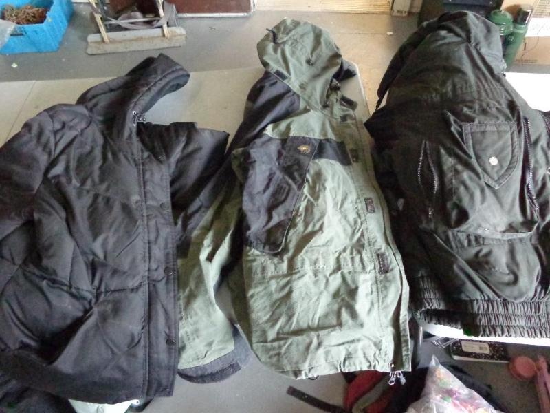 lot 45 image: 3 hooded jackets including brands l...