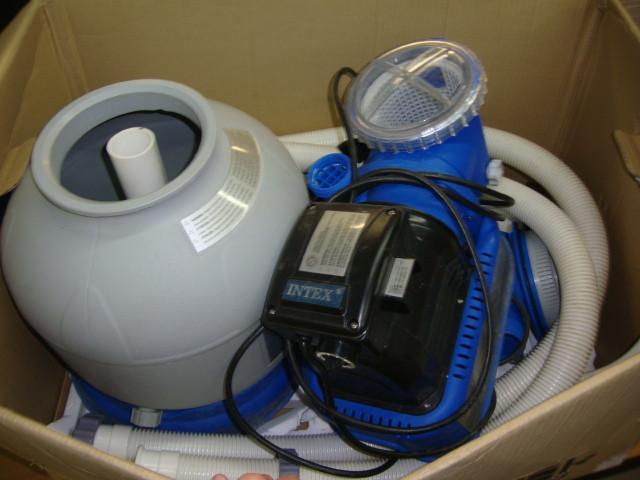 lot 117 image: New Intex Sand Filter (defective pu...