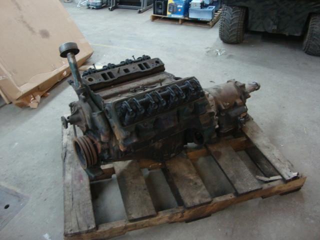 lot 21 image: GM 324 ci V8 with 4-Speed Jetaway H...