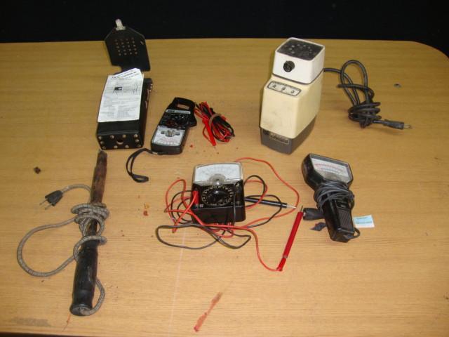 lot 38 image: Lot of Drill Bit Sharpener, Multime...