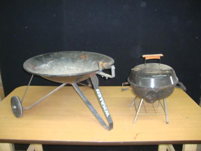 lot 64 image: Lot of Fire Pit & 14in Charcoal...
