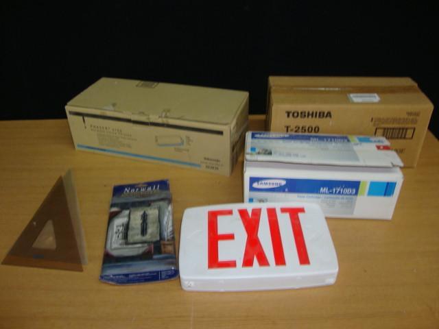 lot 69 image: Lot of Miscellaneous, Toshiba T-250...