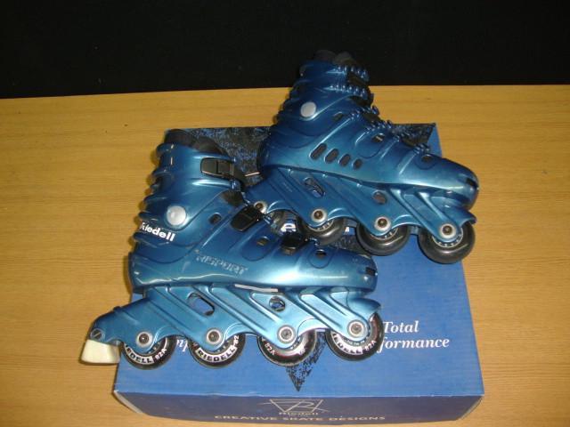 lot 75 image: Riedell Roller Blades (inline skate...