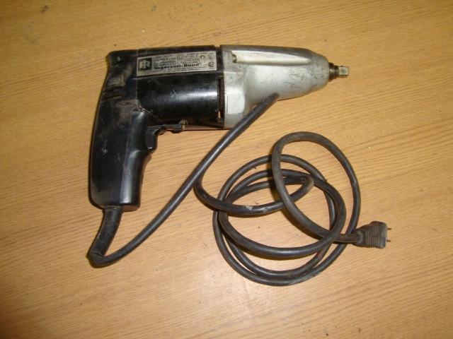 lot 9 image: Ingersoll-Rand 38in Electric Impac...