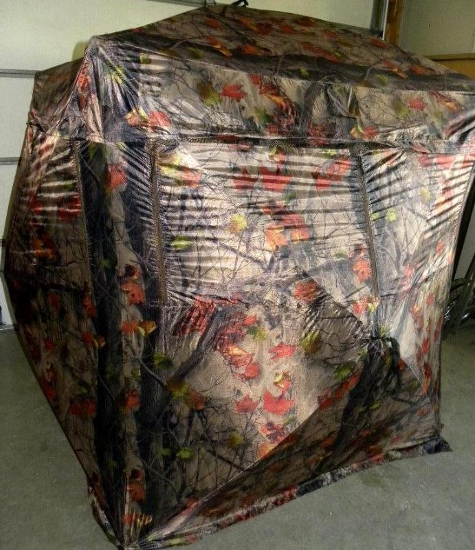 Five Hub Ground Blind, scent contai...