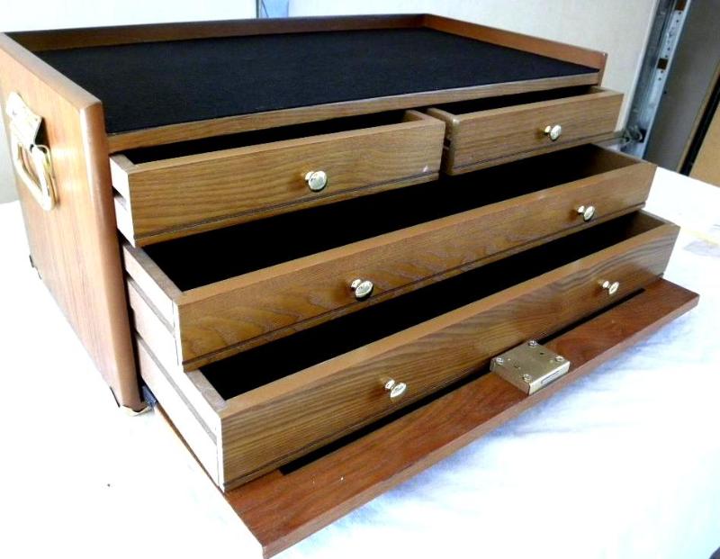 Deluxe 4 drawer Collectors Chest, ...