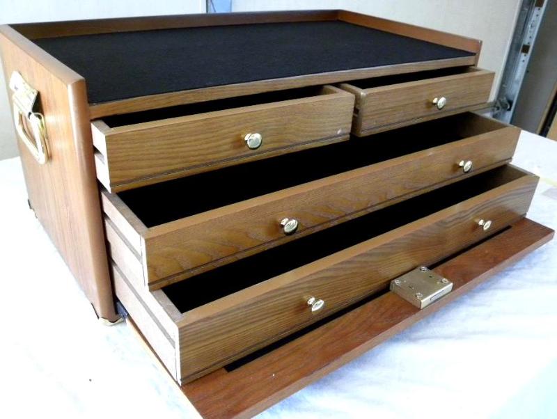 Deluxe 4 drawer Collectors Chest, ...
