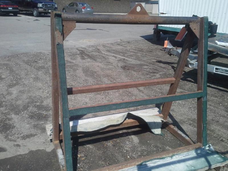 lot 16 image: LIFT FRAME