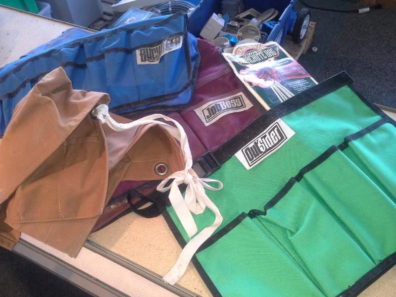 lot 22 image: Bucket  bag tool bags