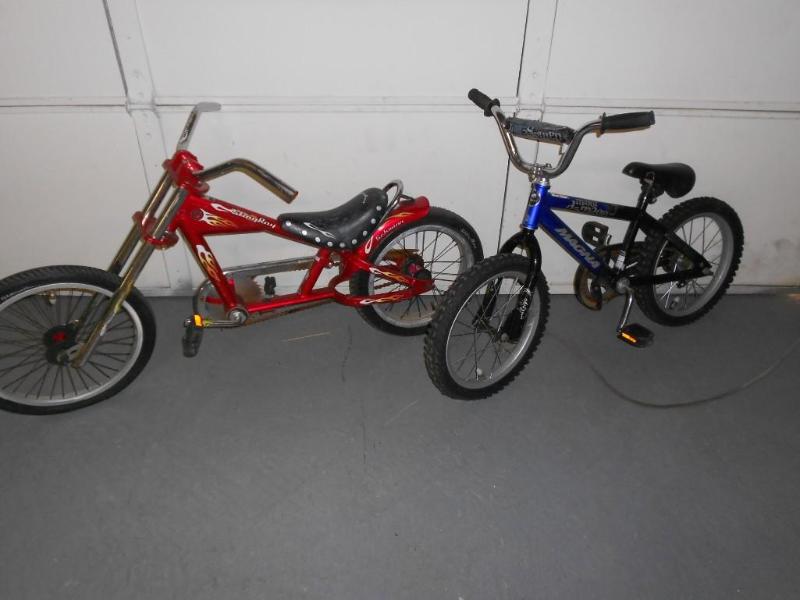 Pair of kids bikes, tires need infl...