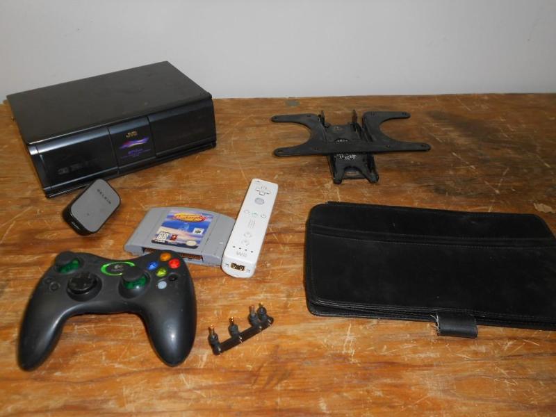 Various items like a JVC 12 disc CD...