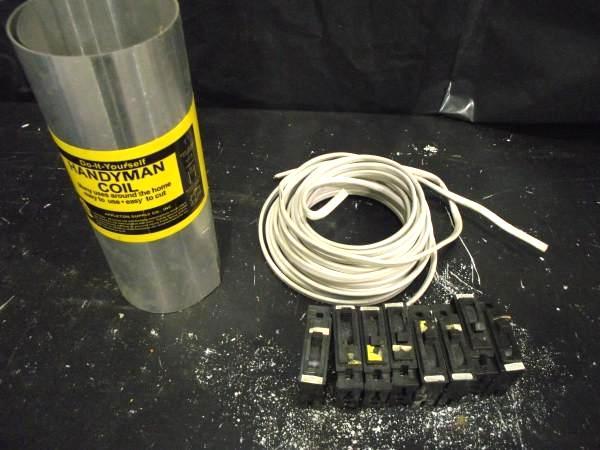 lot 40 image: Misc. Lot   (1) New roll of handyma...
