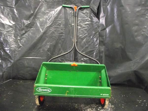 lot 45 image: Metal Lawn Spreader   Adjustable se...