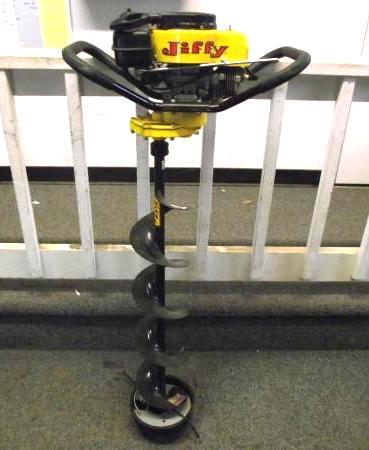 lot 96 image: Jiffy 3 HP Tecumseh Fire Power Ice ...