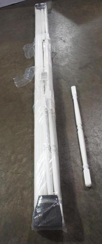 lot 43 image: Banister and railings. 18 white rai...
