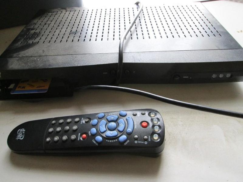 lot 42 image: Dish Network 301 receiver box with ...