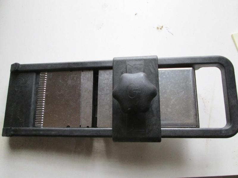 lot 52 image: Matfer shredder  slicer...