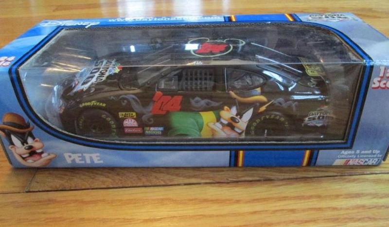 lot 62 image: Daytona 500 Disney Pete 124 scale ...